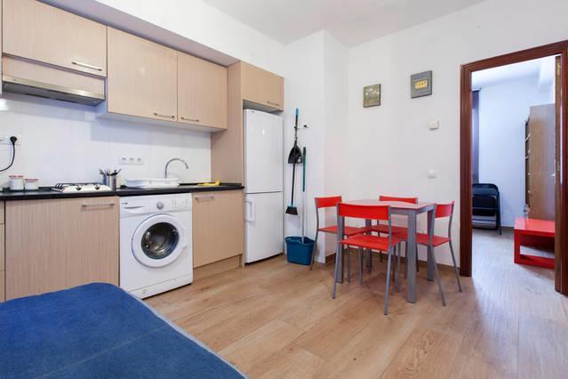 Mercado Anton Martin Apartment マドリード エクステリア 写真
